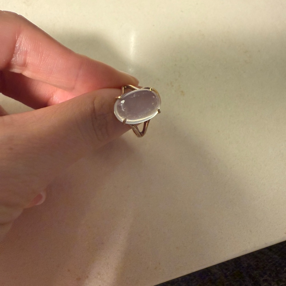 Elegant 10K gold hallmarked ring